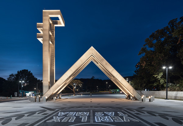 서울대학교 정문 / 자료제공 = 서울대학교