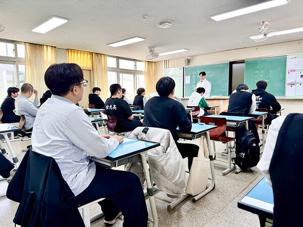 한 학교에서 시험을 실시하고 있는 모습. (해당 기사 내용과 무관함.) / 자료제공 = 충북도교육청